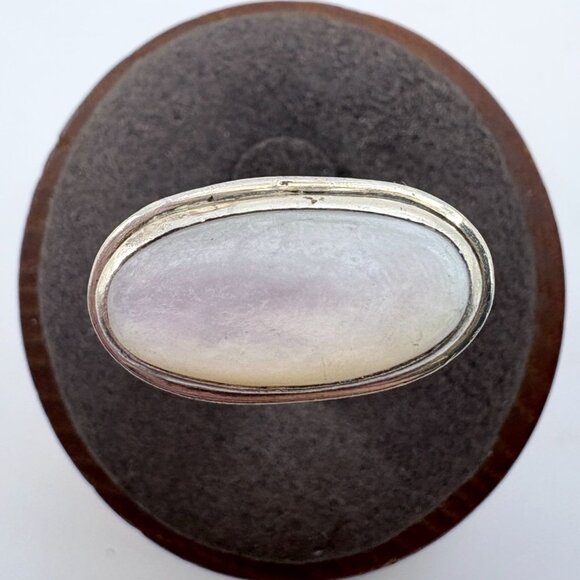 VTG Sterling Silver 925 Mother of Pearl Bezel Set Statement Ring Size 6.75 - Picture 2 of 8
